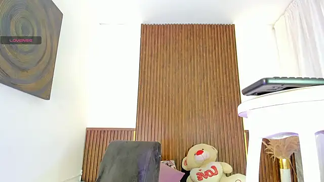 BunnyHotsx online show from September 2025 05:25:02 AM