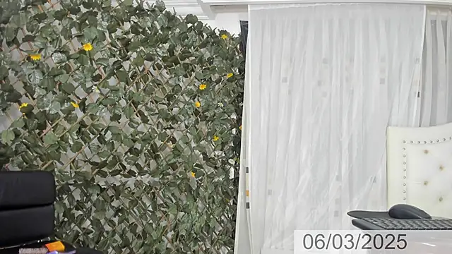 BunnyHotsx online show from March 2025 09:42:02 PM