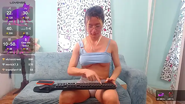 Snapshot of heidy_sweetts chatting on February 2025 06:01:02 PM heidy sweetts online show from February 2025 06:01:02 PM