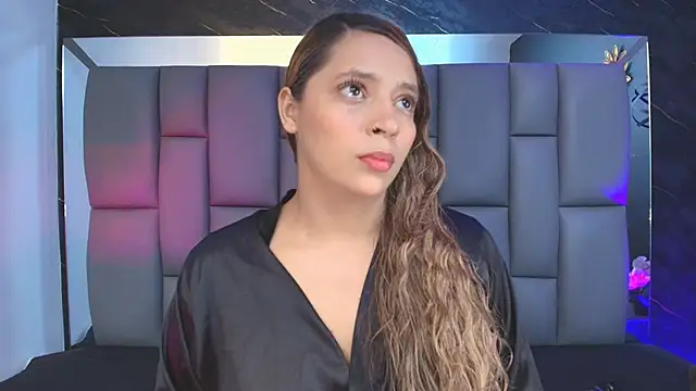 Snapshot of _MiaBrown_ chatting on September 2025 12:11:02 PM MiaBrown online show from September 2025 12:11:02 PM