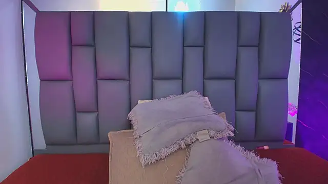  MiaBrown  online show from February 2026 12:05:01 PM