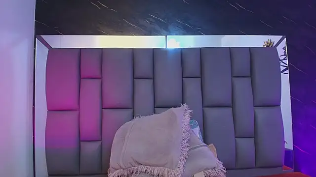  MiaBrown  online show from February 2026 12:04:01 PM