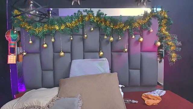  MiaBrown  online show from December 2025 12:08:01 PM