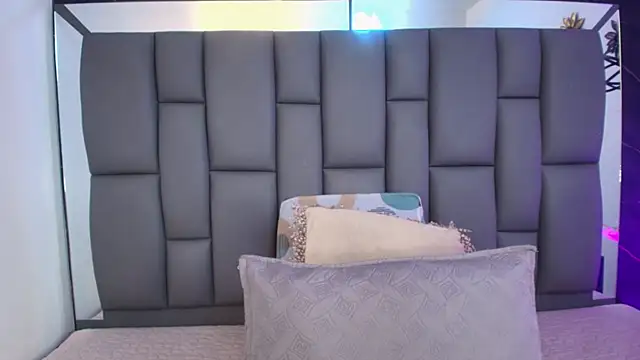  MiaBrown  online show from January 2026 12:09:01 PM