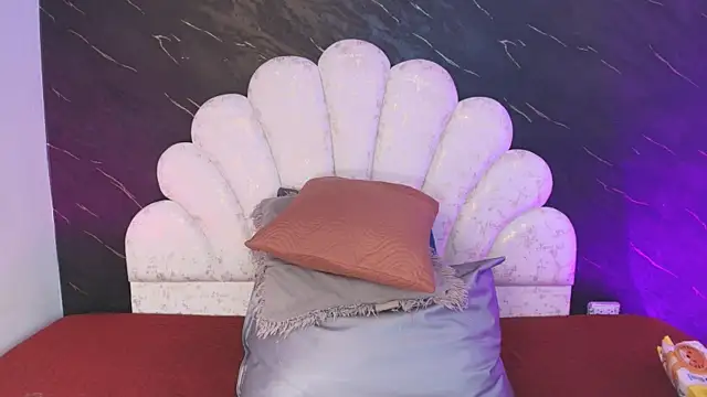  MiaBrown  online show from April 2026 12:10:02 PM