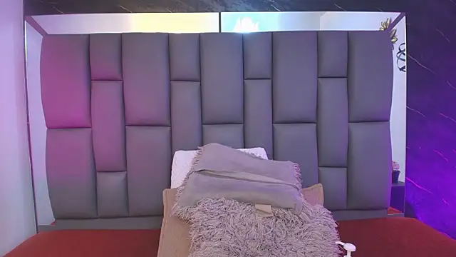  MiaBrown  online show from February 2026 12:07:01 PM