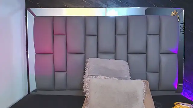  MiaBrown  online show from November 2025 12:05:02 PM