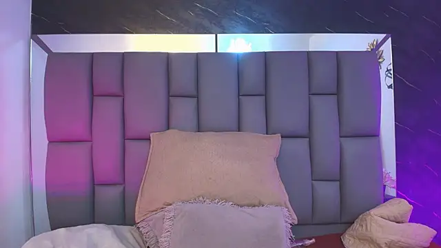  MiaBrown  online show from February 2026 12:05:02 PM