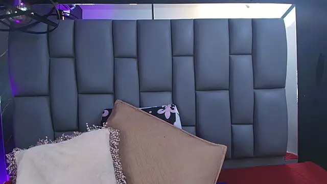  MiaBrown  online show from November 2025 12:09:02 PM