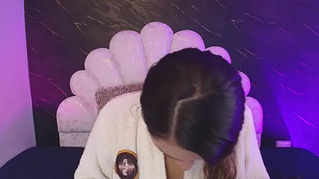  MiaBrown  online show from May 2026 12:09:01 PM