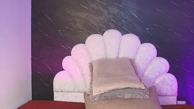  MiaBrown  online show from April 2026 12:12:02 PM