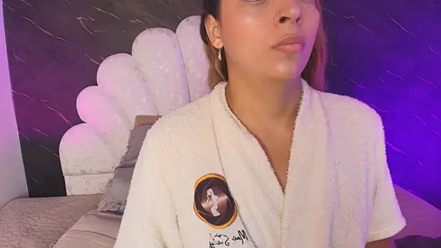  MiaBrown  online show from May 2026 12:04:01 PM
