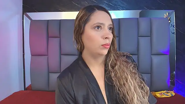 Snapshot of _MiaBrown_ chatting on September 2025 12:11:02 PM MiaBrown online show from September 2025 12:11:02 PM