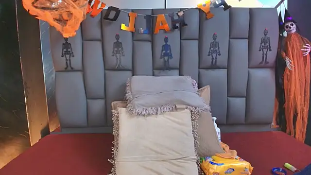  MiaBrown  online show from October 2025 12:04:02 PM