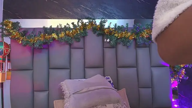  MiaBrown  online show from December 2025 12:04:02 PM