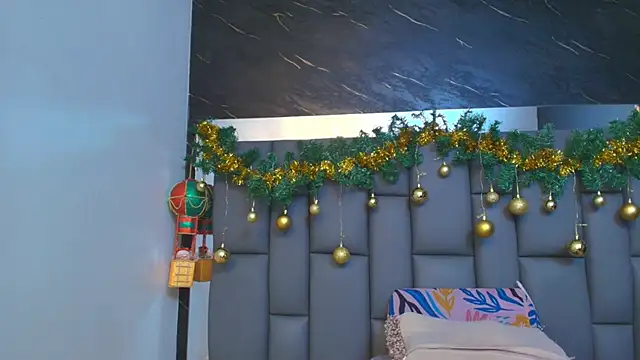  MiaBrown  online show from December 2025 12:09:02 PM