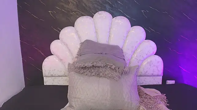  MiaBrown  online show from March 2026 12:05:01 PM