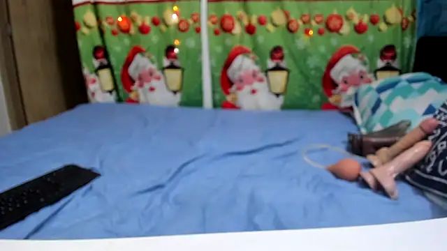 carlos and diana online show from December 2025 09:47:02 PM