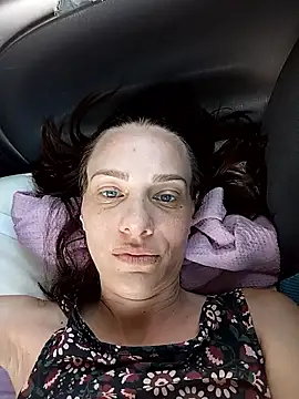 Emyly83 online show from July 2026 08:14:01 AM