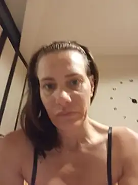 Emyly83 online show from July 2026 10:00:02 AM
