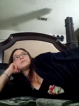 angelbaby1998 online show from December 2025 02:51:02 AM