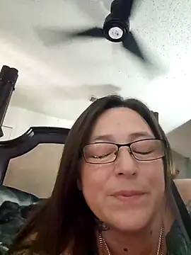 angelbaby1998 online show from December 2025 05:35:01 PM