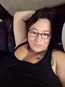 angelbaby1998 online show from November 2025 04:51:01 PM