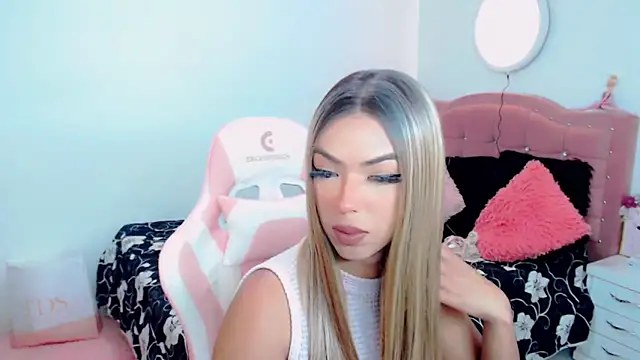 Tanedra collings online show from September 2025 03:13:02 AM