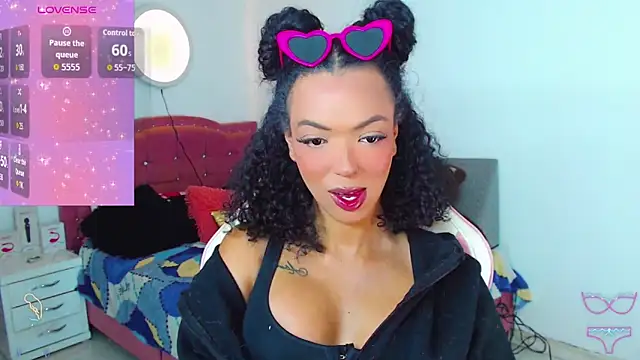 Tanedra collings online show from April 2026 02:02:01 AM