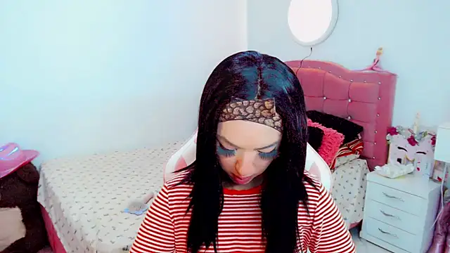 Tanedra collings online show from October 2025 03:51:02 AM