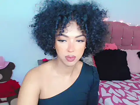 Tanedra collings online show from February 2025 06:28:01 AM