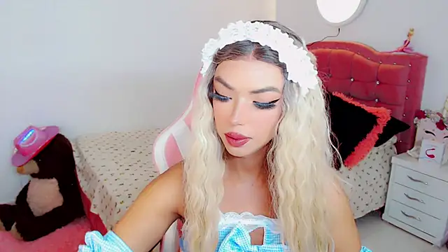 Tanedra collings online show from October 2025 04:13:01 AM