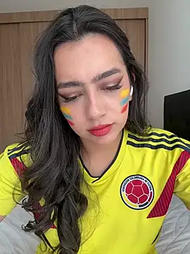 Nicollemays online show from July 2026 04:02:01 PM