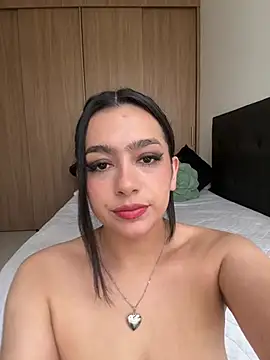 Nicollemays online show from June 2026 07:09:02 PM