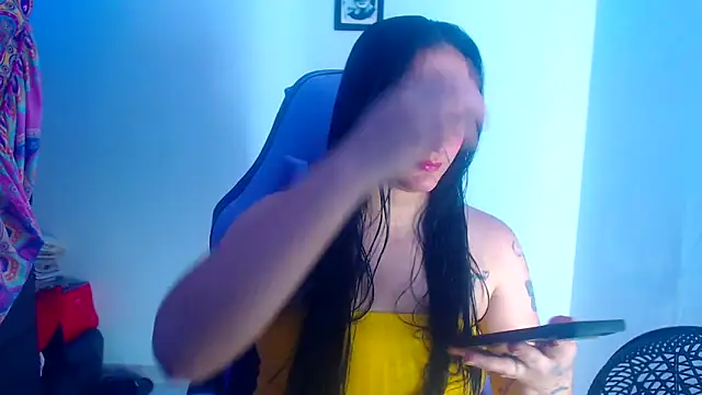 Snapshot of liz_dirty chatting on October 2025 11:07:02 PM liz dirty online show from October 2025 11:07:02 PM