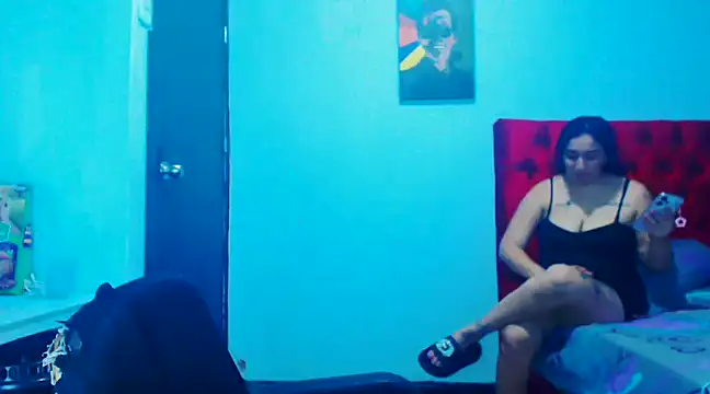 Snapshot of liz_dirty chatting on December 2024 11:12:01 PM liz dirty online show from December 2024 11:12:01 PM