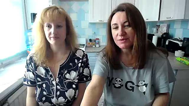 Snapshot of DonnaMagdalena chatting on October 2025 07:13:01 AM DonnaMagdalena online show from October 2025 07:13:01 AM