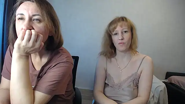 Snapshot of DonnaMagdalena chatting on November 2025 07:56:02 AM DonnaMagdalena online show from November 2025 07:56:02 AM