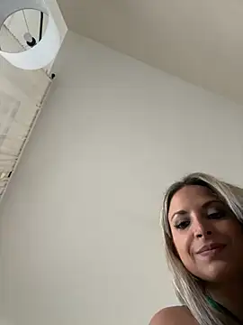 Cute Anissa online show from October 2025 02:03:02 PM