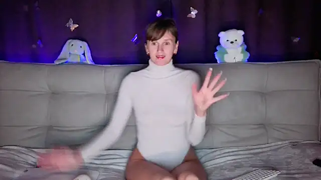 intolerable girl online show from November 2025 07:47:02 PM