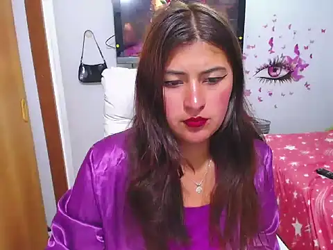 Yunhot  online show from June 2026 04:35:01 AM