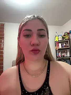 Snapshot of Celestedubois chatting on February 2026 07:10:01 PM Celestedubois online show from February 2026 07:10:01 PM