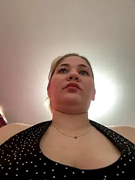 Celestedubois online show from November 2025 07:36:01 PM