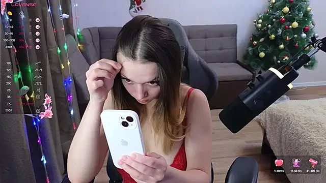 Snapshot of Tender-Mia chatting on December 2024 12:59:02 PM Tender-Mia online show from December 2024 12:59:02 PM