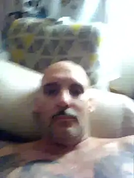 ClydeCan409 online show from April 2026 12:57:02 AM