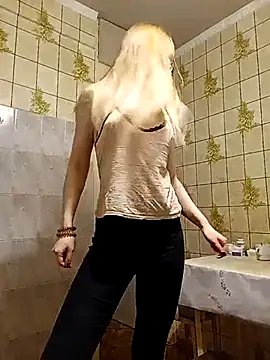 Snapshot of _Sweet_Love_ chatting on February 2025 03:55:02 PM Sweet Love online show from February 2025 03:55:02 PM