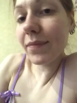  Sweet Love  online show from June 2026 01:06:02 PM