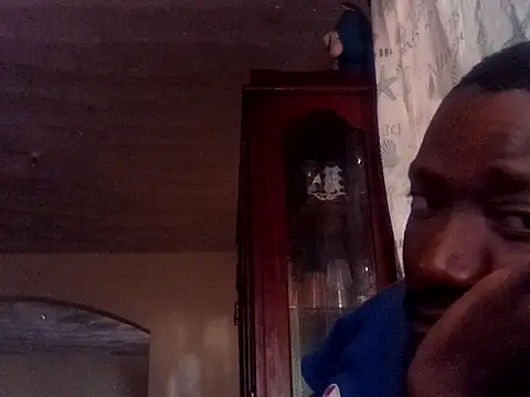 LookingLover34 online show from November 2025 04:45:02 PM