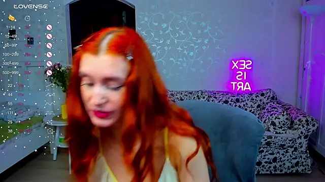 Snapshot of Sally_Biscuit chatting on September 2025 10:30:02 AM Sally Biscuit online show from September 2025 10:30:02 AM