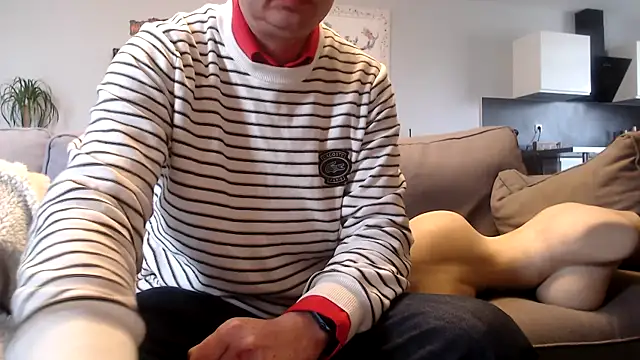 freddy0222222 online show from May 2026 09:13:01 AM